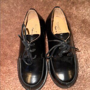 Vero Cuoio Black Kids Dress Shoes